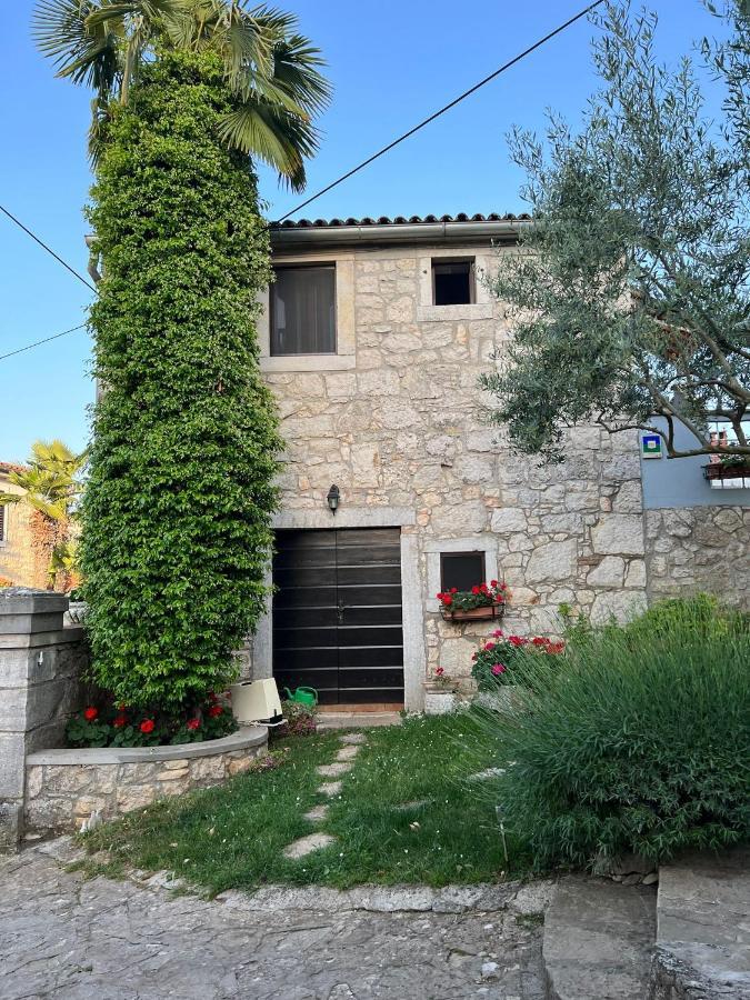 Appartment Daniela Funtana Exterior photo